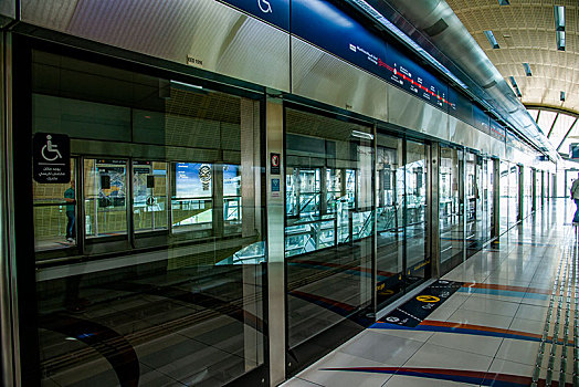 阿联酋迪拜克拉杰索购物中心地铁站