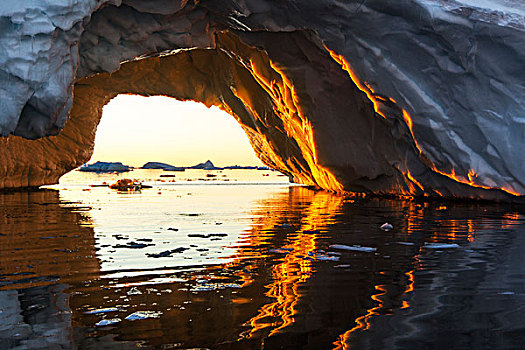 南极,子夜太阳,拱形,冰山,靠近,雷麦瑞海峡
