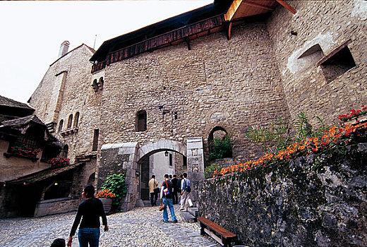 瑞士蒙特勒的西庸城堡外部