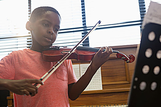男孩,演奏,小提琴,坐,教室,学校