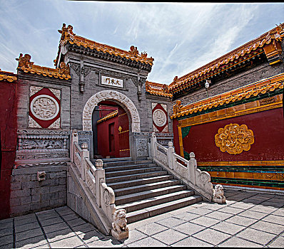 山西忻州市五台山菩萨顶寺院大乘门