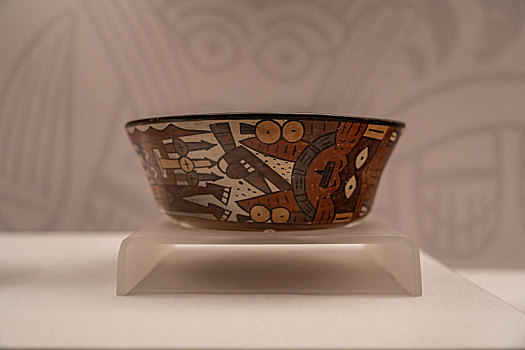 秘鲁安东尼尼教育博物馆纳斯卡文化彩绘人面陶碗