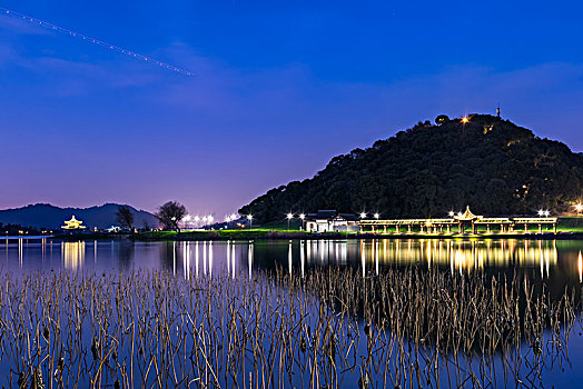 杭州湘湖景区夜景