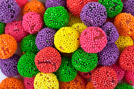 颜色鲜艳的彩色糖果