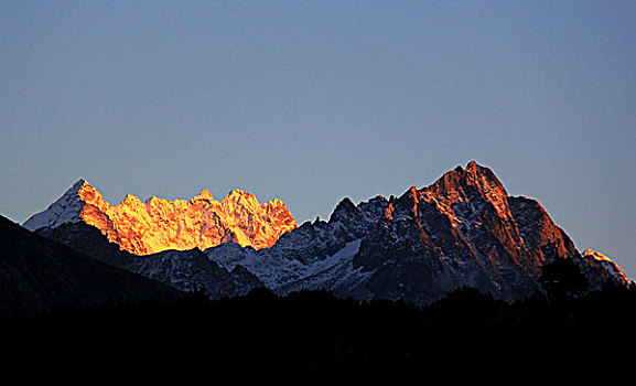 梅里雪山