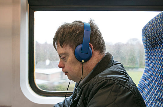 男人,耳机,列车