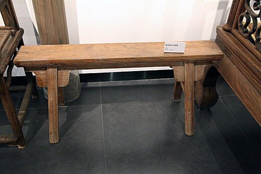 明式榉木长条凳