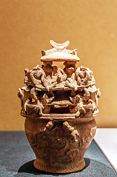 南京市博物馆馆藏三国吴青瓷堆塑
