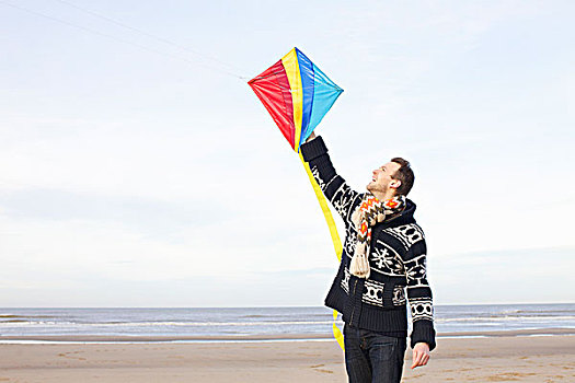 中年,男人,拿着,向上,风筝,海滩,荷兰
