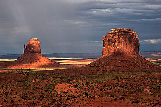 岩石构造,东方,手套山,山岗,风暴,云,夜光,纪念碑谷纳瓦霍部落公园,亚利桑那,美国,北美