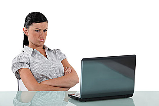 愤怒,女人,坐,正面,笔记本电脑