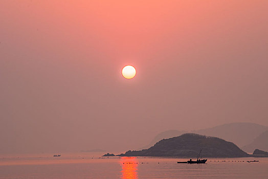 威海半月湾海上日出