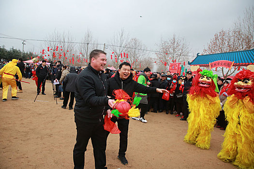 逛遍180多个大集,网红达人雷哥喊话网友来日照赶年集