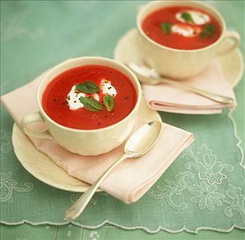 西红柿汤,酸乳
