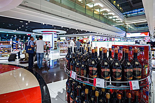 阿联酋,迪拜,国际机场,航站楼,责任,商店,酒,出售