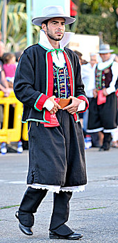 传统服装,萨丁尼亚