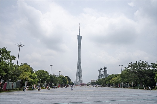 夏天阳光下羊城广州珠江新城gbd商务区的高楼大厦