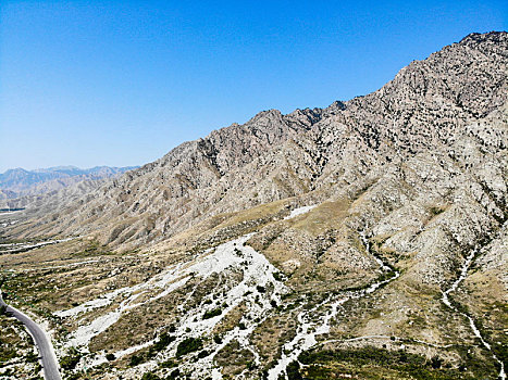 航拍宁夏银川贺兰山东麓贺兰山岩画遗址公园景区