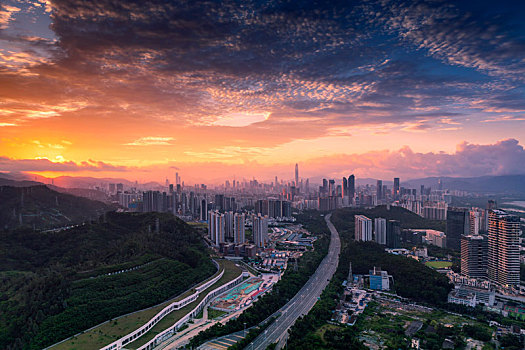 中国广东深圳都市日出风光