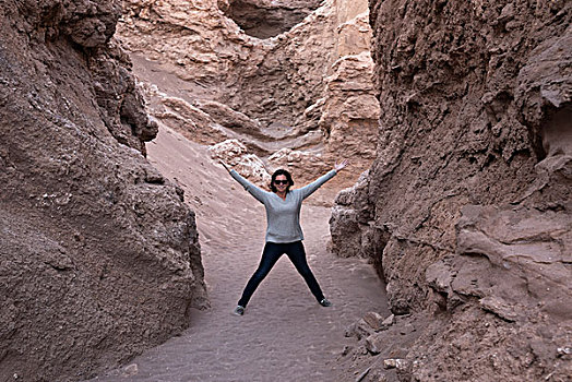 女人,站立,伸展胳膊,佩特罗,阿塔卡马沙漠,省,安托法加斯塔大区,智利
