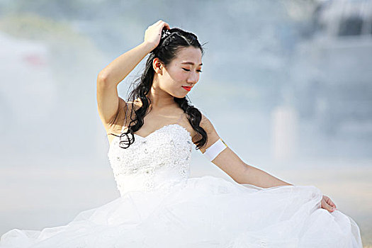 红色假期黑色婚礼1云播放