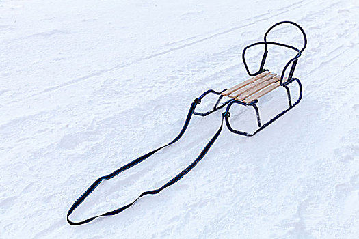 小,金属,雪撬,木质,座椅,站立,雪地