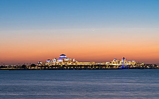 阿布扎比酋长皇宫夜景