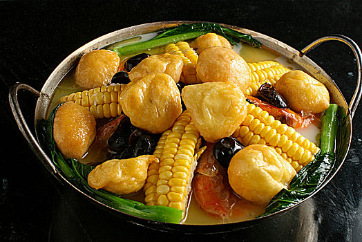 海鲜玉米面筋煲
