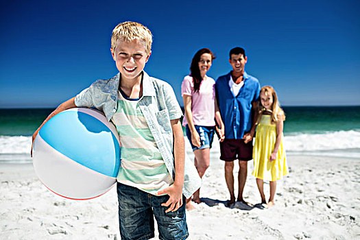 可爱,家庭,拿着,水皮球,海滩