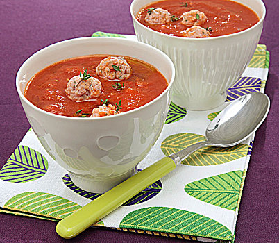 西红柿汤,肉丸