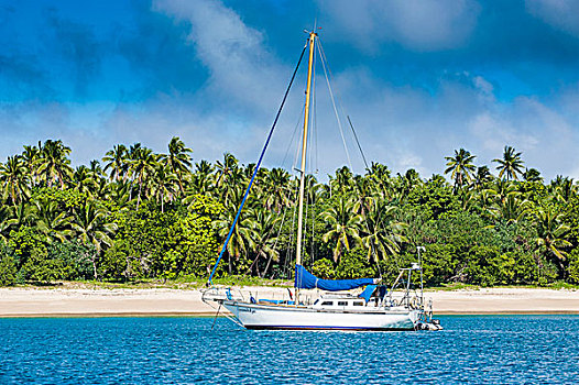帆船,锚定,白沙滩,岛屿,汤加,南太平洋