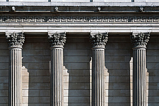英格兰银行,柱廊
