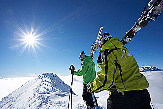 法国,阿尔卑斯山,山谷,两个,滑雪者,走,雪中