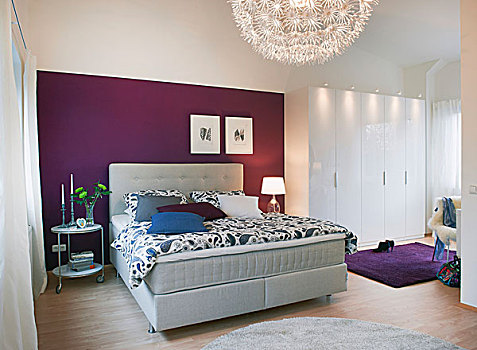 卧室,灯光,灰色,床,紫色,墙壁,白色,衣柜