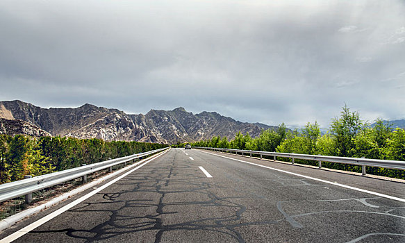 高原公路