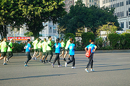 eachother是什么意思