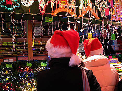 后视图,女孩,圣诞老人,帽子,购物,圣诞市场,斯特拉斯堡,阿尔萨斯,法国