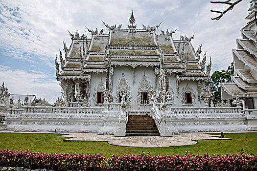 泰北清莱白庙又叫,龙昆寺,灵光寺或白龙寺,wat,rong,khun