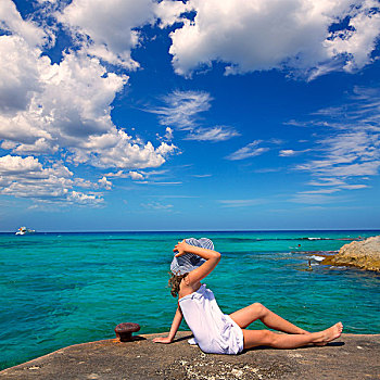 女孩,看,海滩,福门特拉岛,青绿色,地中海,背景