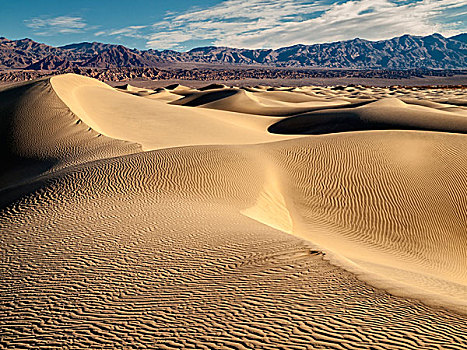 美国,加利福尼亚,死亡谷国家公园,朝日,沙丘