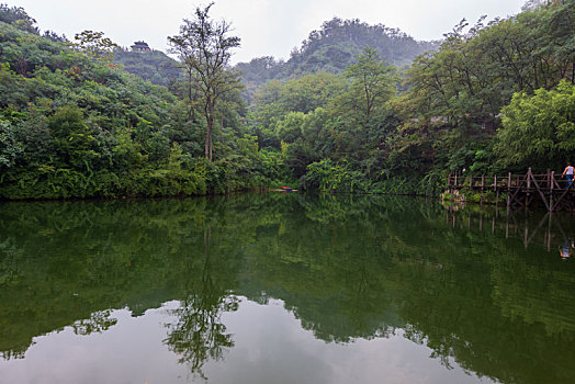 济南,如山