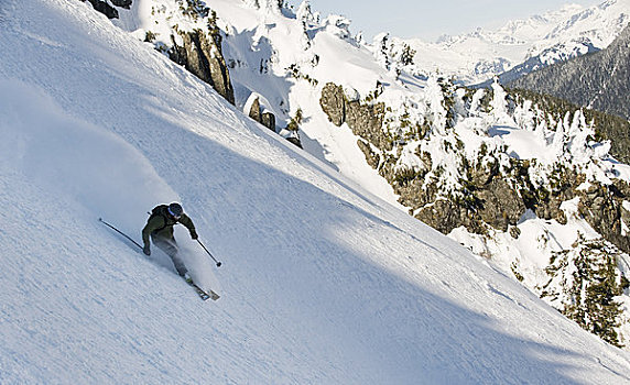 边远地区,滑雪者,滑雪,靠近,滑雪区,东南阿拉斯加,冬天