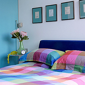 愉悦,卧室,方格,床上用品,仰视,青绿色,组合,淡蓝色,滑动门
