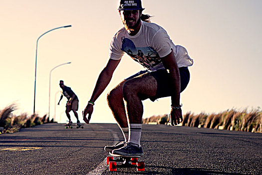 男青年,滑板,道路