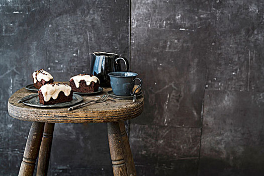 糖浆,浓咖啡,乡村,木质,凳子,深色背景