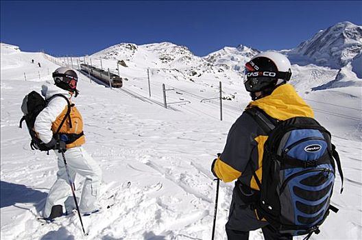 滑雪者,正面,山,齿轨铁路,马塔角,策马特峰,瓦莱,沃利斯,瑞士,欧洲