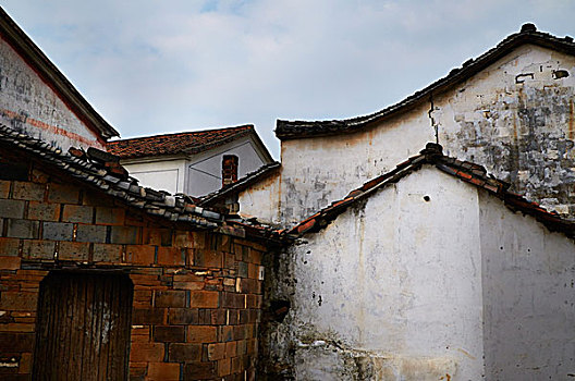 浙江寺平古镇,农村,乡村,街道,小巷,砖墙,农户,老房子,旧建筑,白墙,自然风光