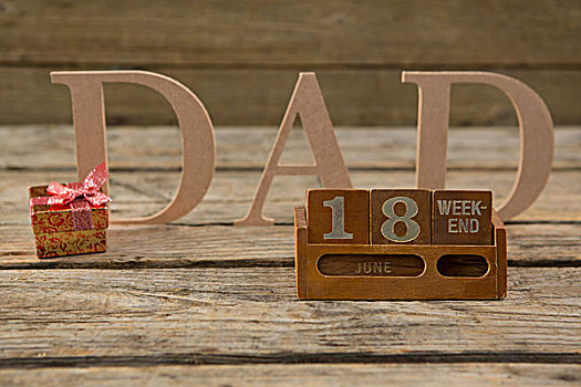 日历,日期,爸爸,文字,桌上,木桌子