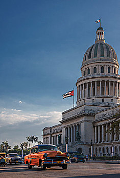 老爷车,驾驶,正面,国会大厦,哈瓦那,古巴