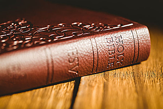 圣经,木桌子